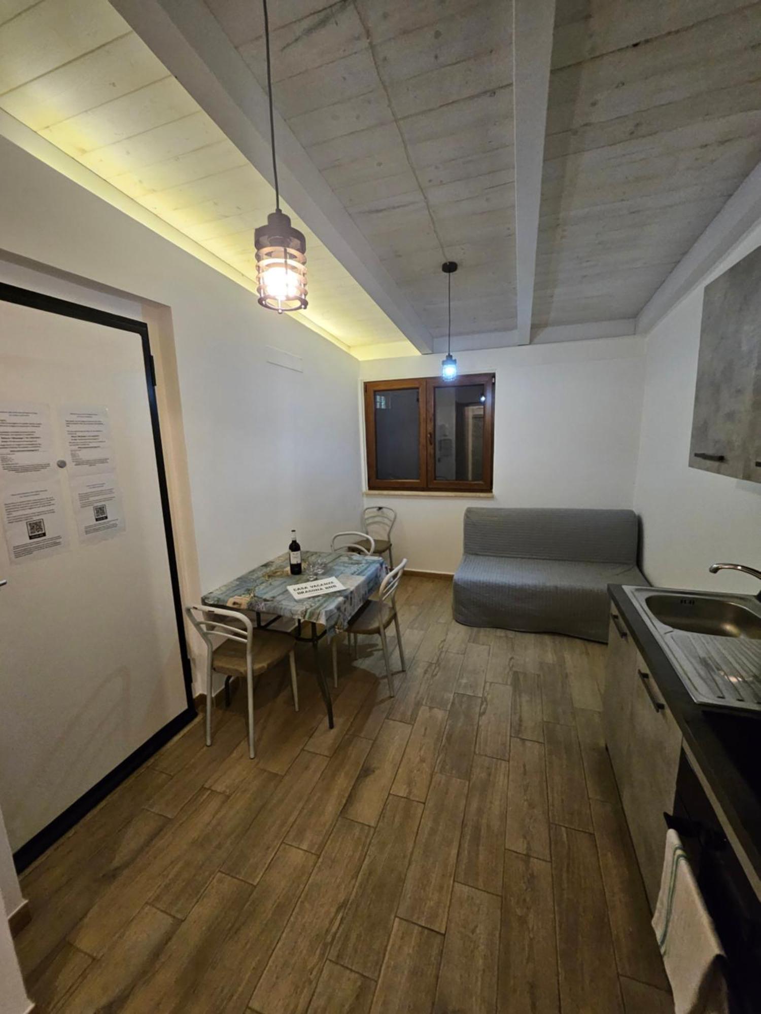 Casa Vacanze Dragona 15 Min Fco 10 Min Ostia Stadtviertel Stadtviertel Acilia Exterior foto